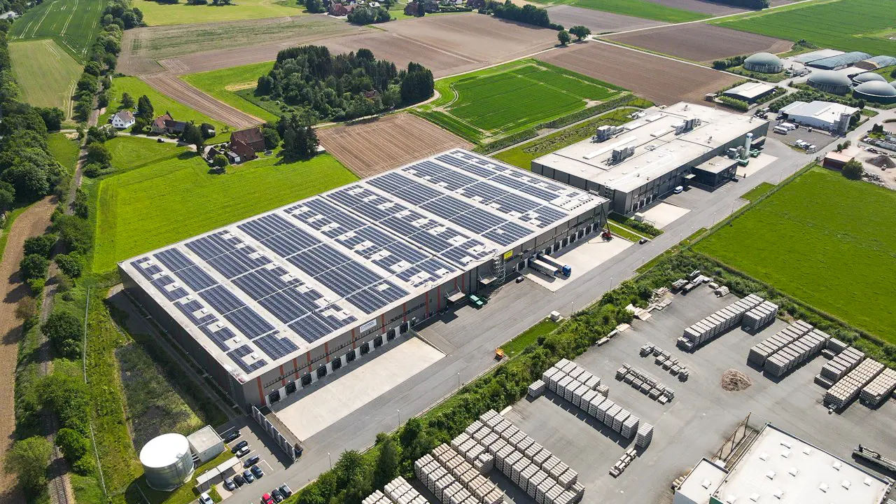 Groß (DJI_0302).jpg