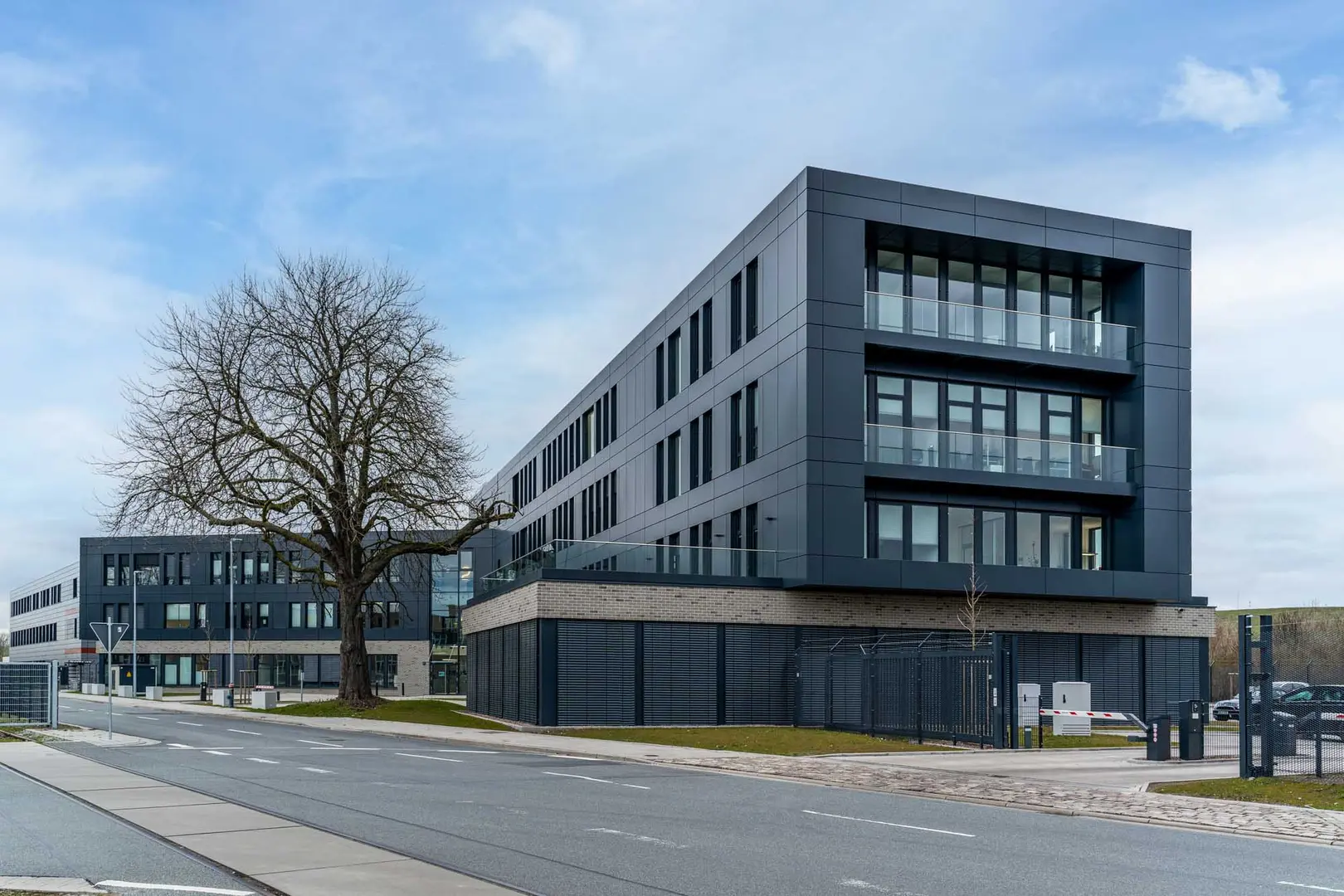 ADAS_2-klein.jpg